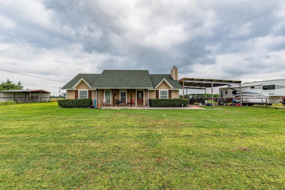 5538 County Road 3214 Lone Oak, TX 75453