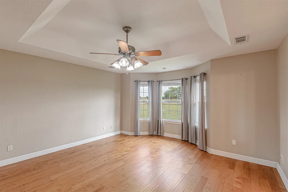 5538 County Road 3214 Lone Oak, TX 75453