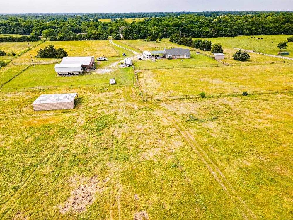 5538 County Road 3214 Lone Oak, TX 75453