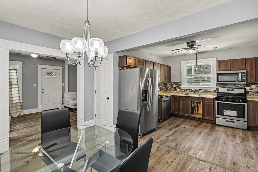 1222 E Kalamazoo Street Lansing, MI 48912