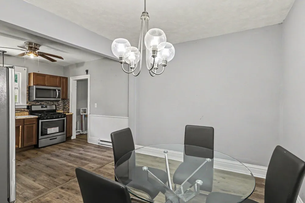 1222 E Kalamazoo Street Lansing, MI 48912