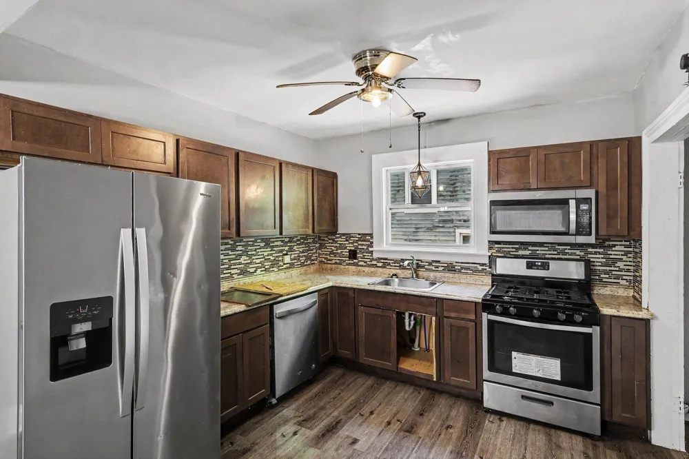 1222 E Kalamazoo Street Lansing, MI 48912