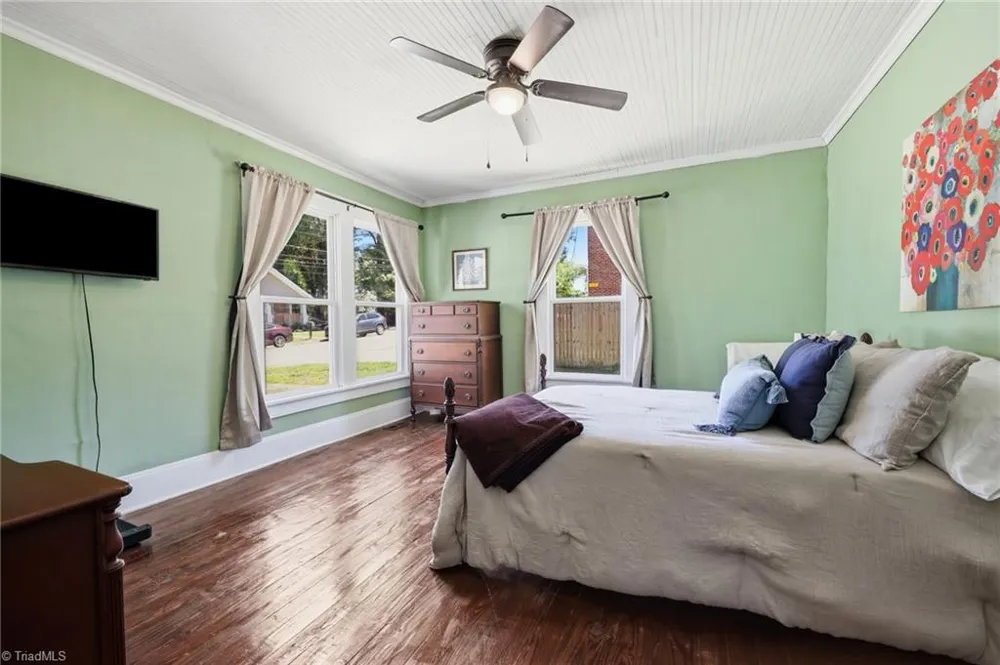 807 E Guilford Street Thomasville, NC 27360