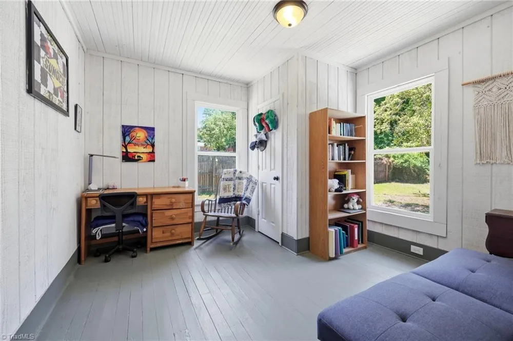 807 E Guilford Street Thomasville, NC 27360
