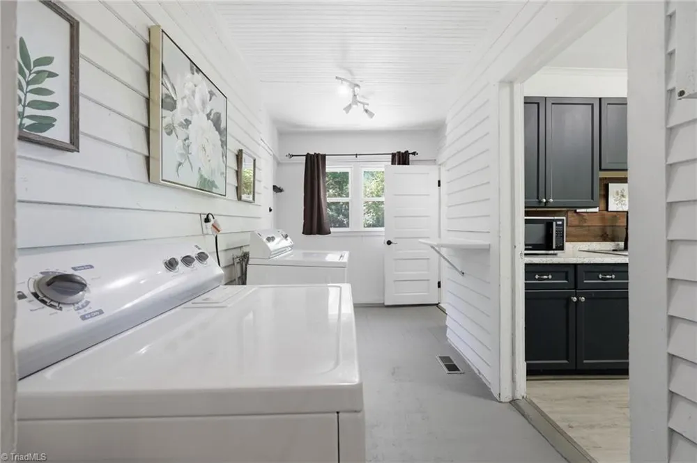 807 E Guilford Street Thomasville, NC 27360