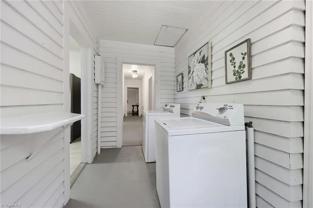 807 E Guilford Street Thomasville, NC 27360