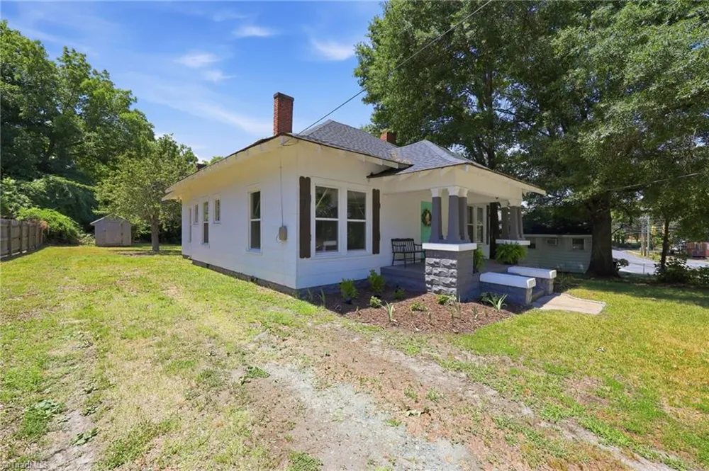 807 E Guilford Street Thomasville, NC 27360