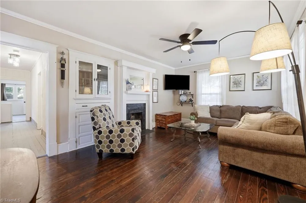 807 E Guilford Street Thomasville, NC 27360