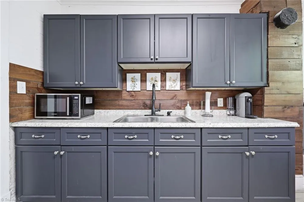 807 E Guilford Street Thomasville, NC 27360