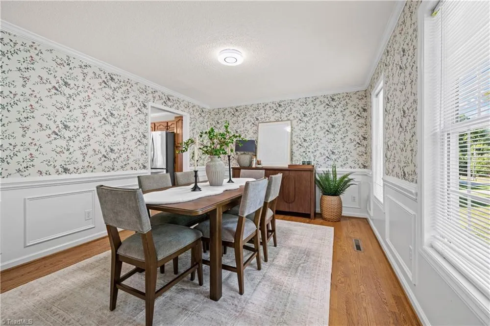 7626 Rolling Oak Court Clemmons, NC 27012