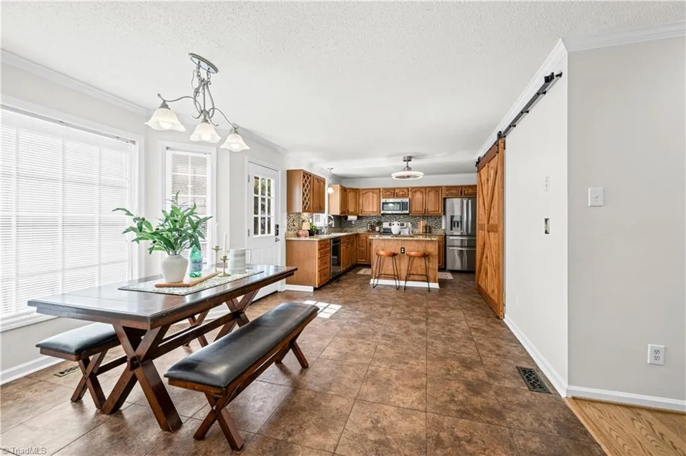 7626 Rolling Oak Court Clemmons, NC 27012