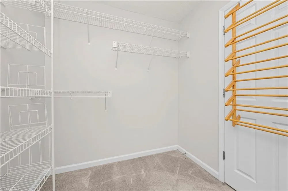 7626 Rolling Oak Court Clemmons, NC 27012