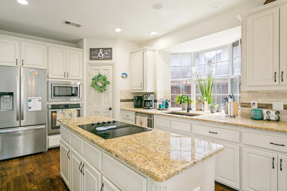 4261 Hunt Drive Carrollton, TX 75010