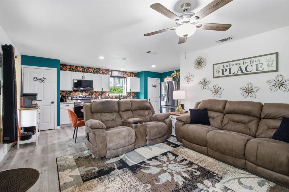 216 E Clay Street Bowie, TX 76230