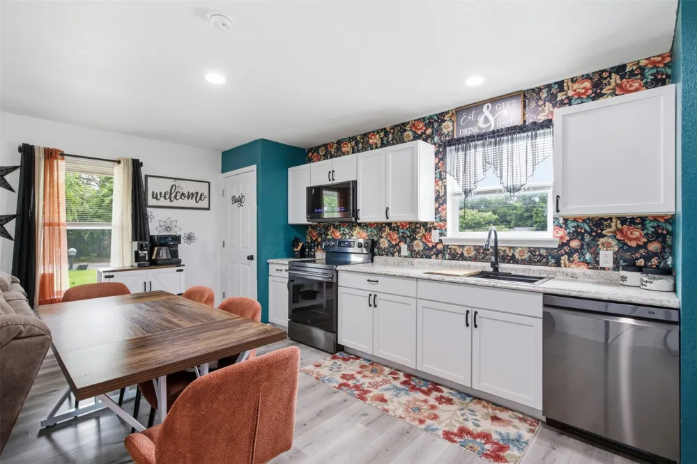 216 E Clay Street Bowie, TX 76230