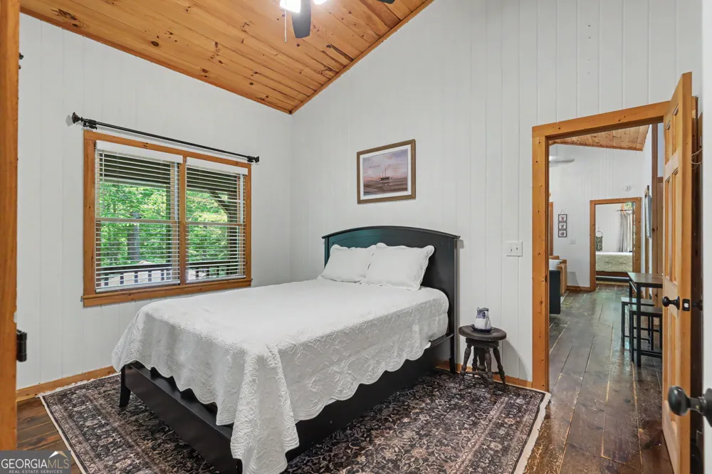 220A Brookwood LN Clarkesville, GA 30523