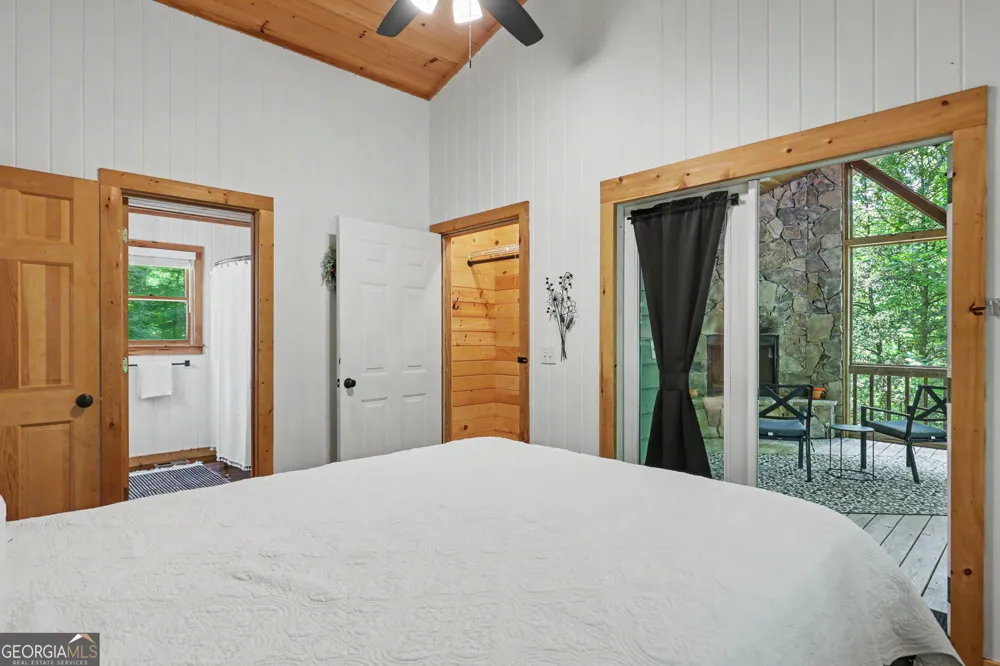 220A Brookwood LN Clarkesville, GA 30523