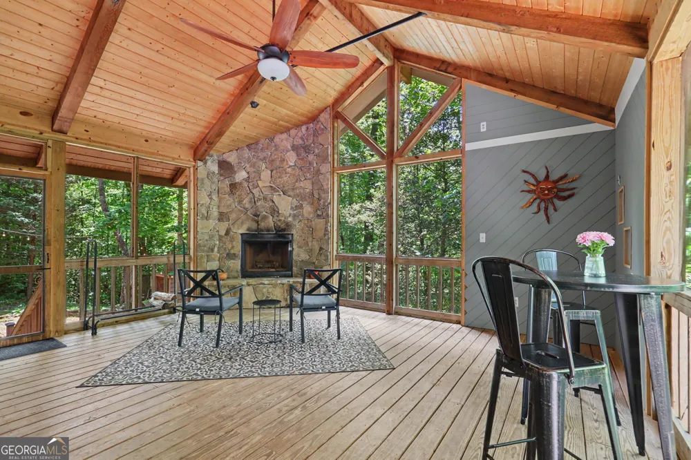 220A Brookwood LN Clarkesville, GA 30523