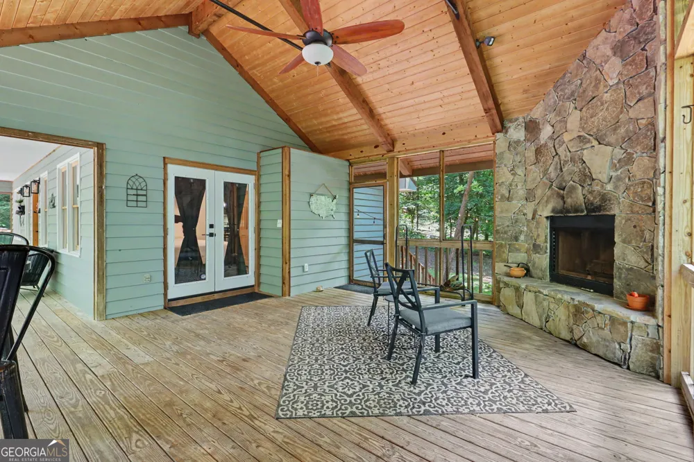 220A Brookwood LN Clarkesville, GA 30523