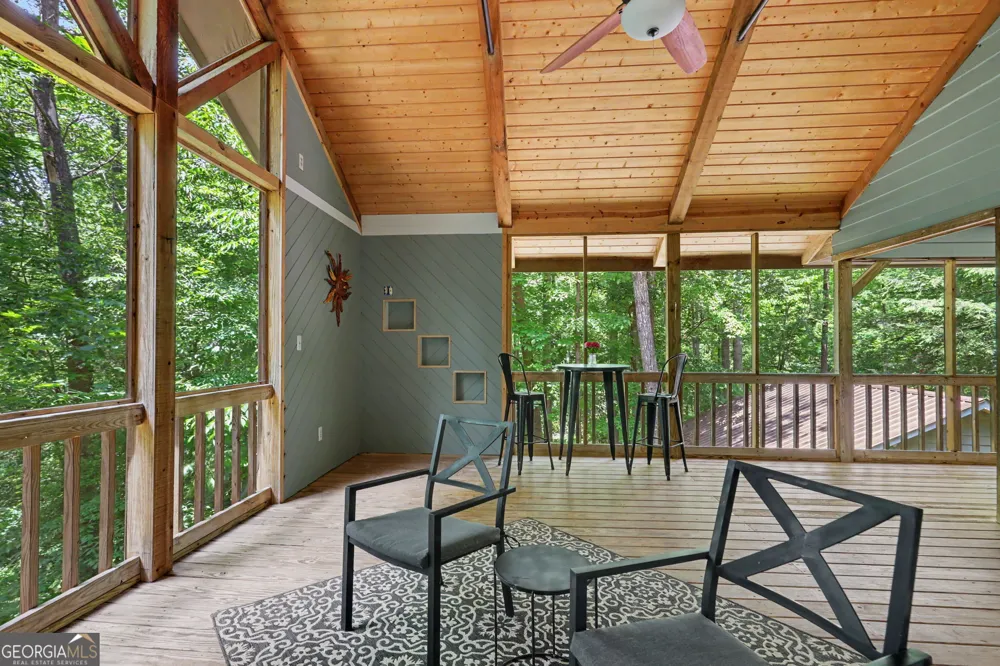 220A Brookwood LN Clarkesville, GA 30523