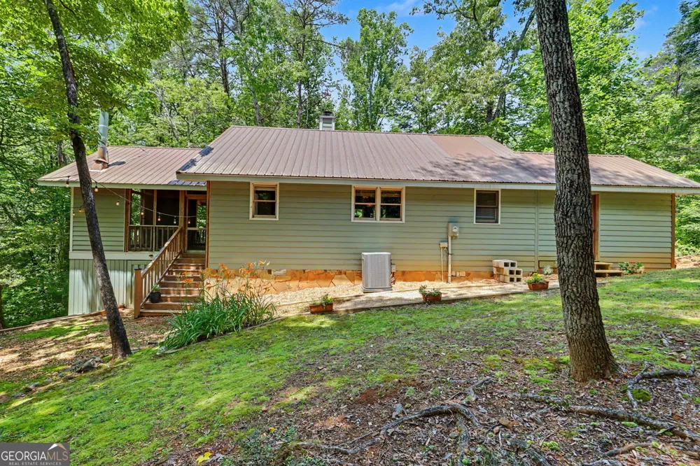 220A Brookwood LN Clarkesville, GA 30523