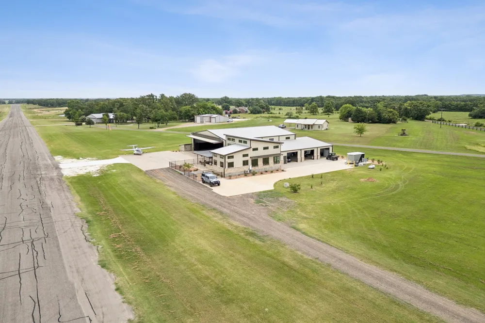 836 VZ County Road Van, TX 75790