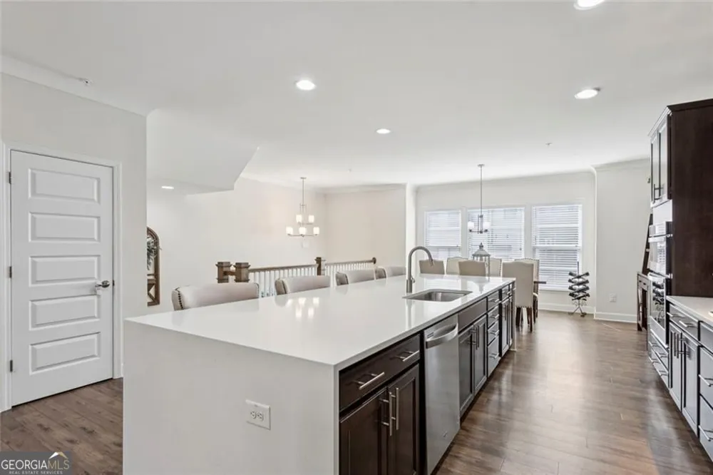 2153 Hinton DR Smyrna, GA 30080