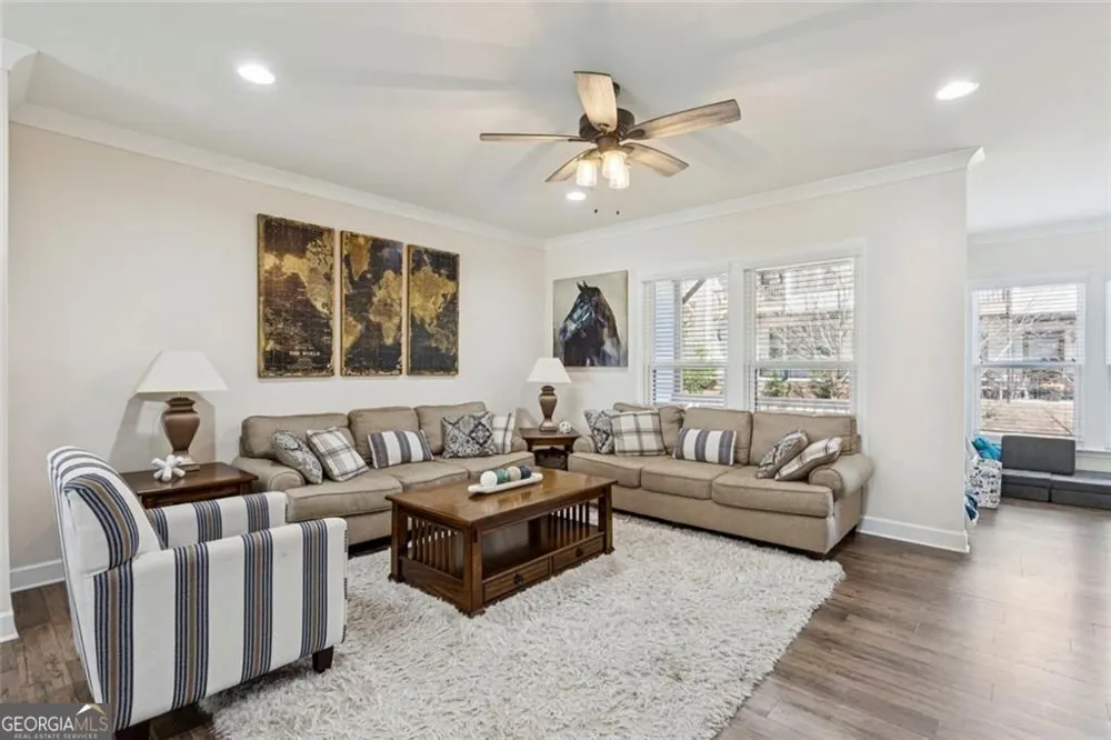 2153 Hinton DR Smyrna, GA 30080