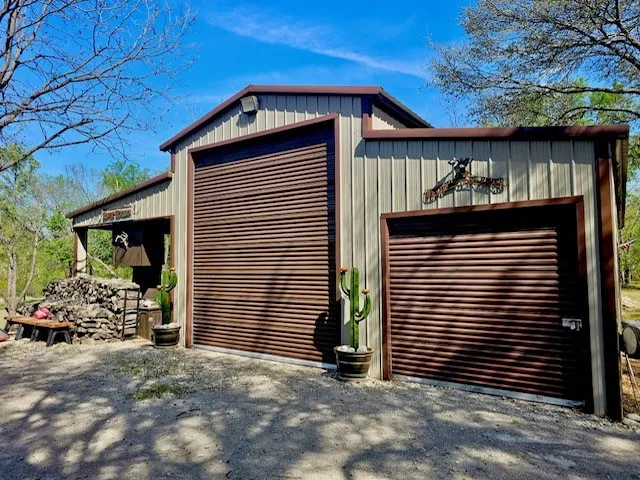 1161 River View Road Millsap, TX 76066