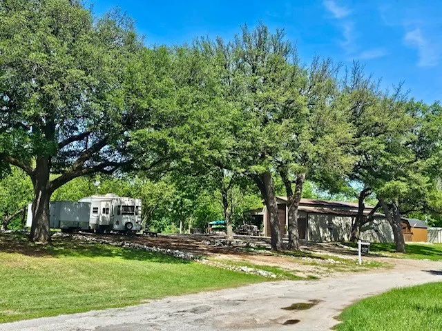 1161 River View Road Millsap, TX 76066