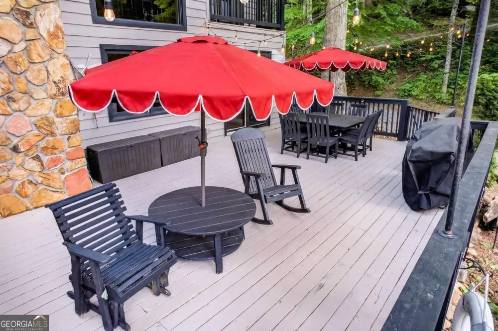 28 Rowland PTE Morganton, GA 30560