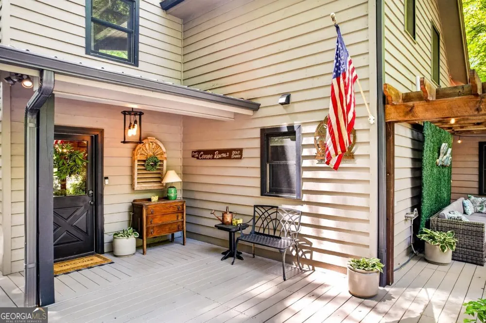 28 Rowland PTE Morganton, GA 30560
