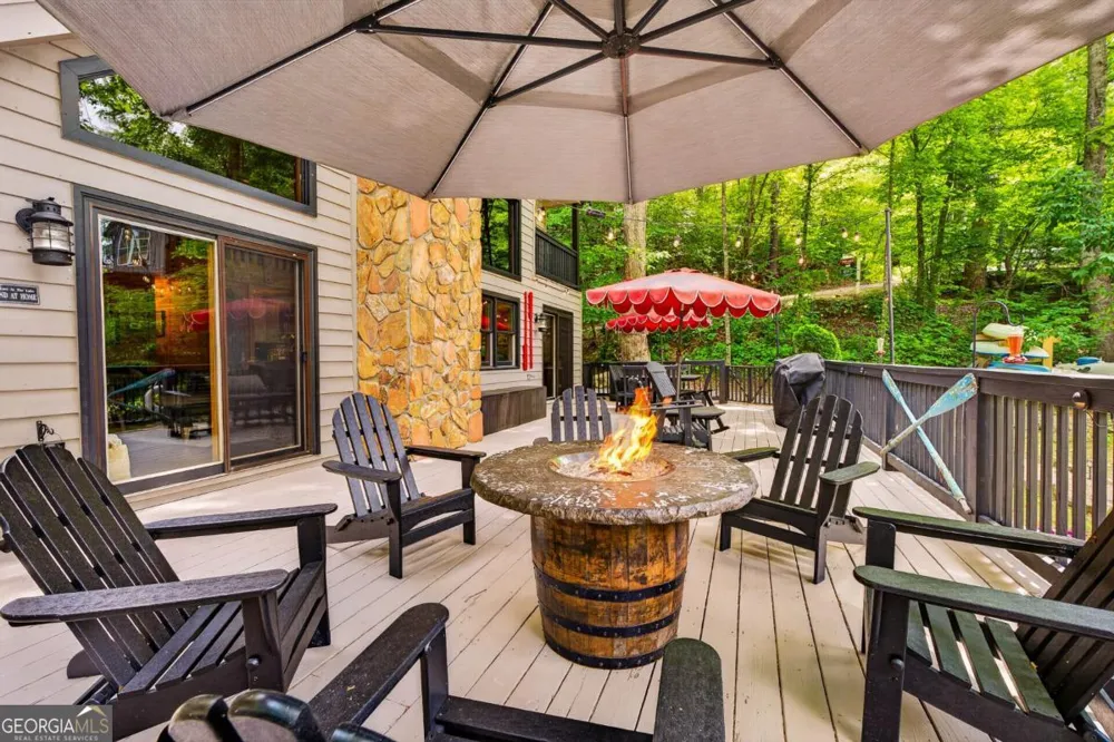 28 Rowland PTE Morganton, GA 30560