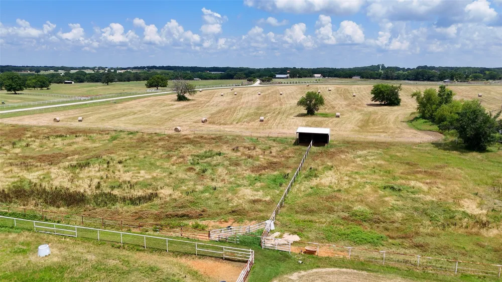 Oak Creek Drive Pilot Point, TX 76258