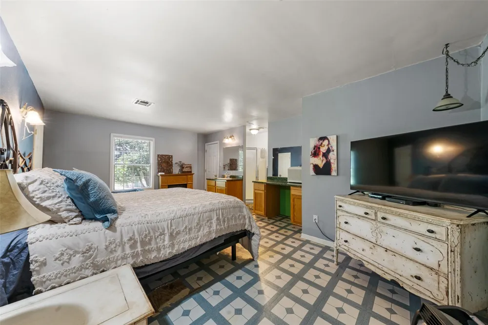 2059 Southwinds Drive Lorena, TX 76655