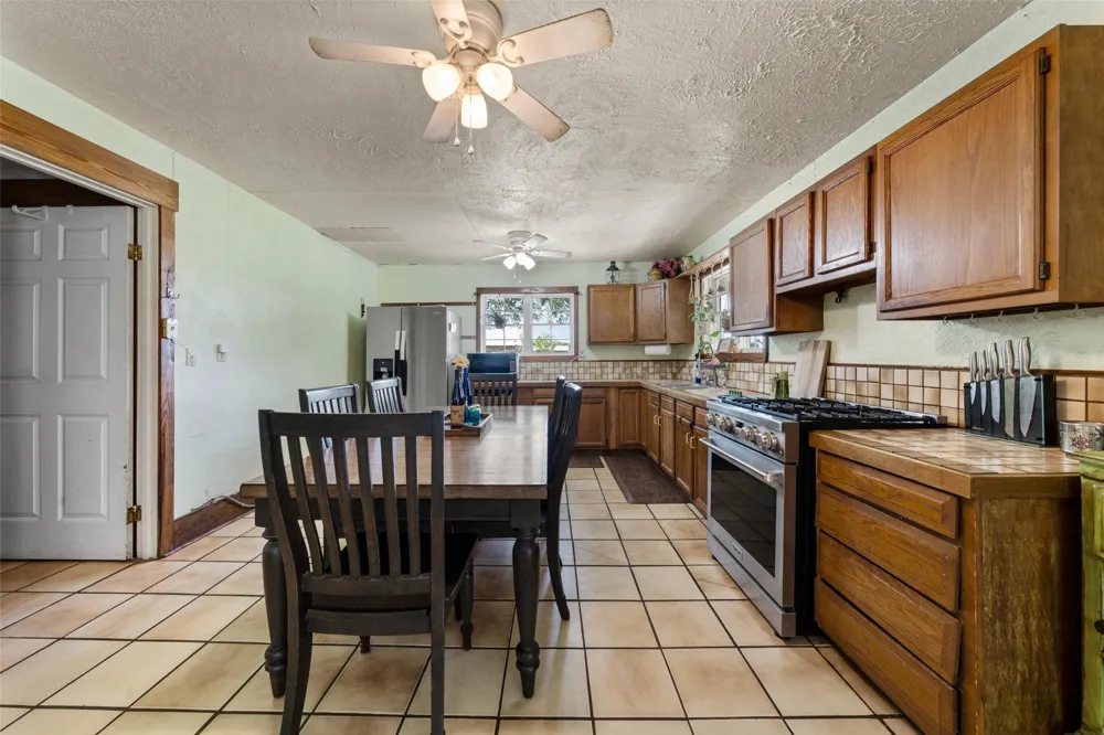 2059 Southwinds Drive Lorena, TX 76655