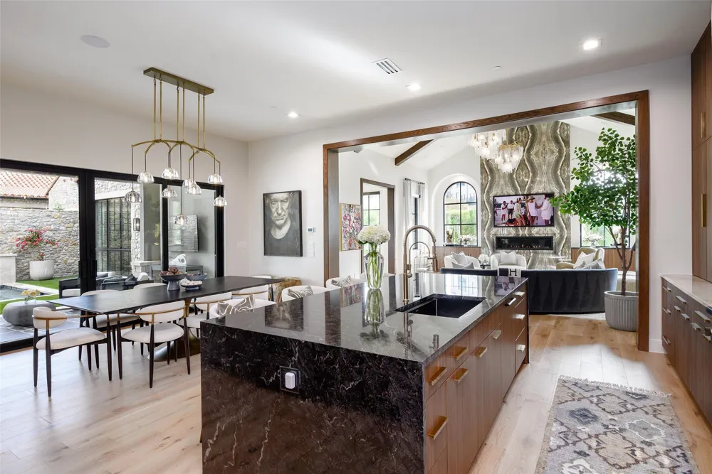 44 Cardona Drive Westlake, TX 76262