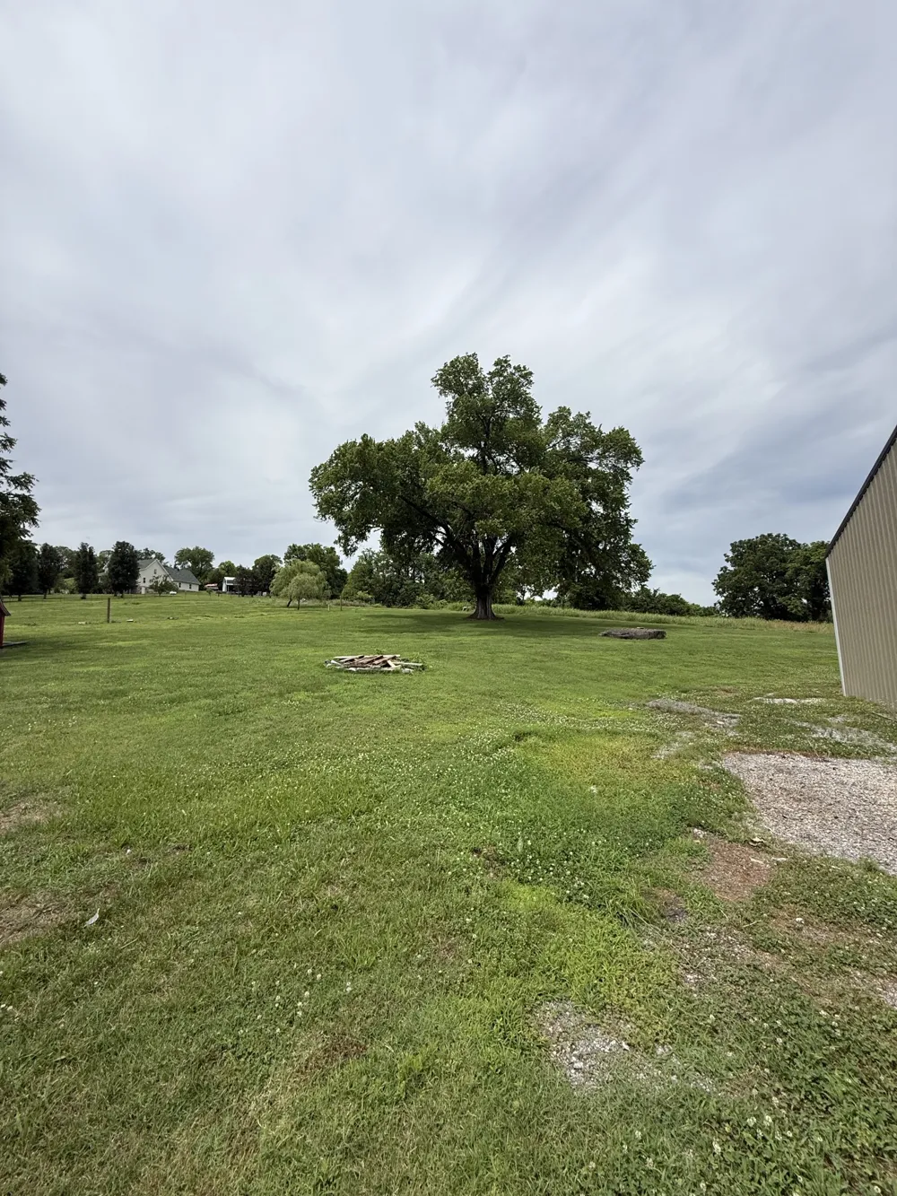 11725 Highway 25 E Hartsville, TN 37074