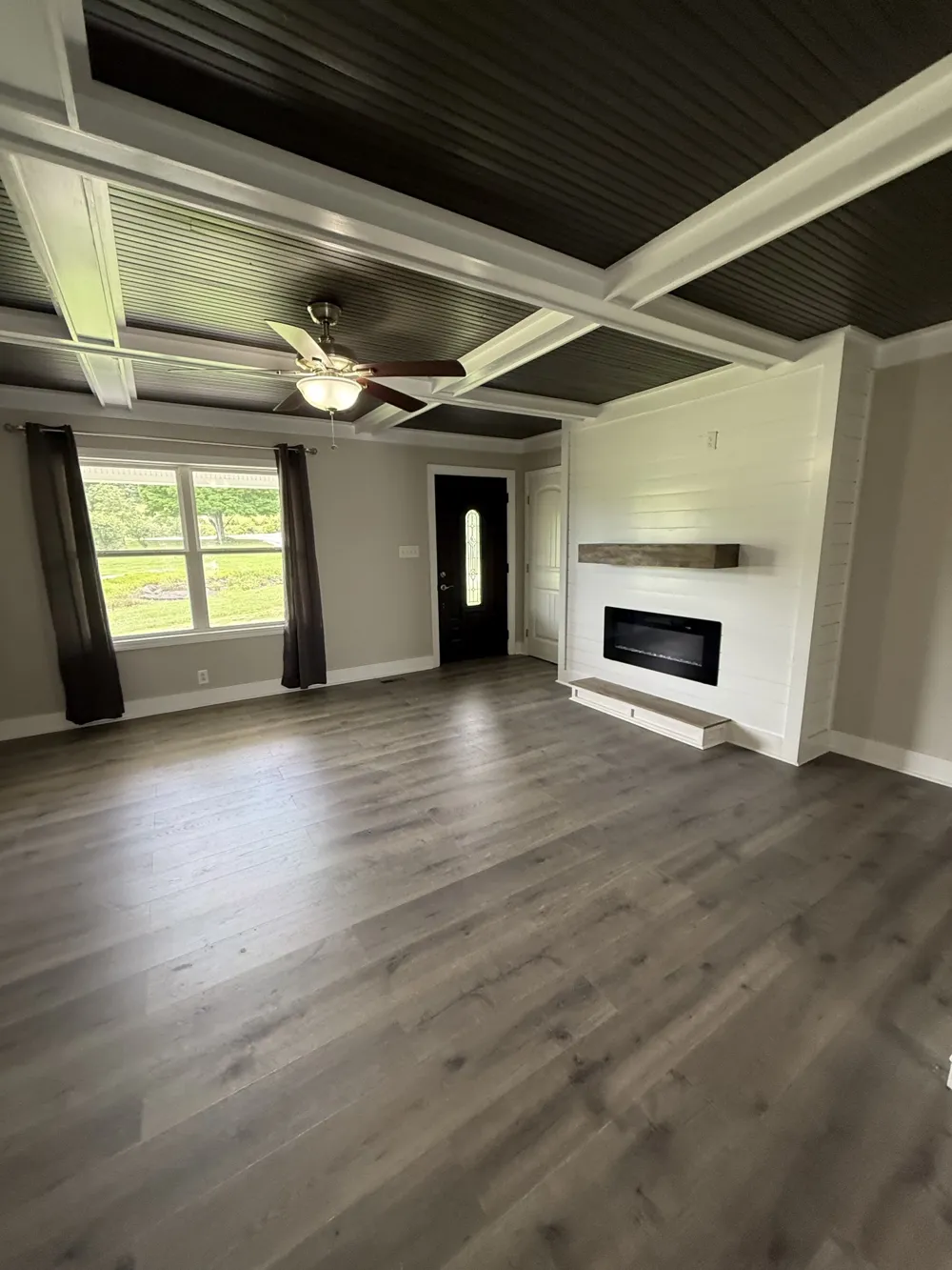 11725 Highway 25 E Hartsville, TN 37074