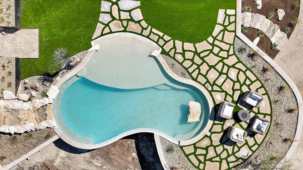 400 Medlin Creek Loop Dripping Springs, TX 78620