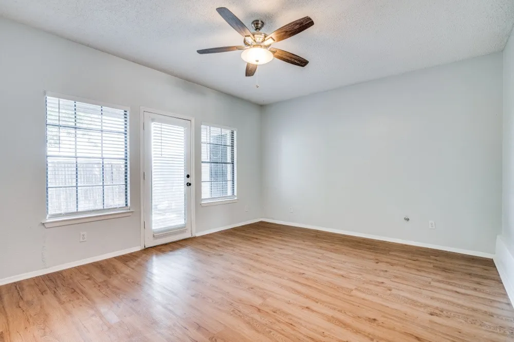 3635 Garden Brook Drive #10100 Farmers Branch, TX 75234