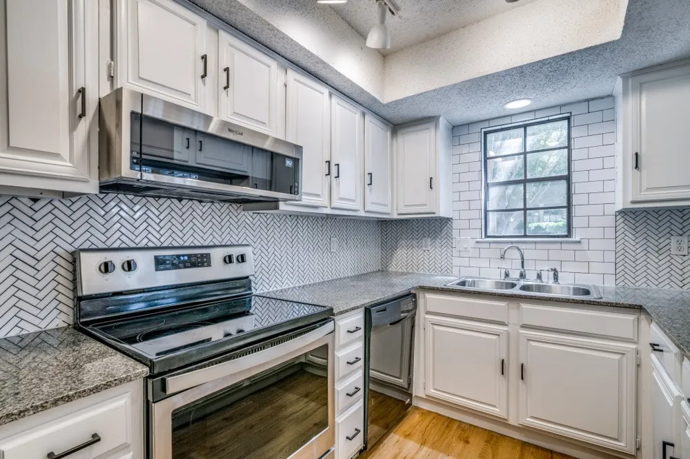 3635 Garden Brook Drive #10100 Farmers Branch, TX 75234