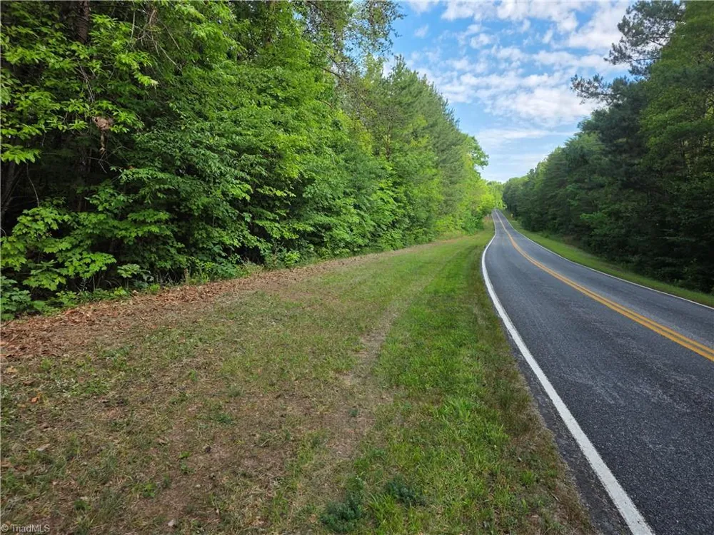 xx 31.85 +-ac Hampton Road Germanton, NC 27019