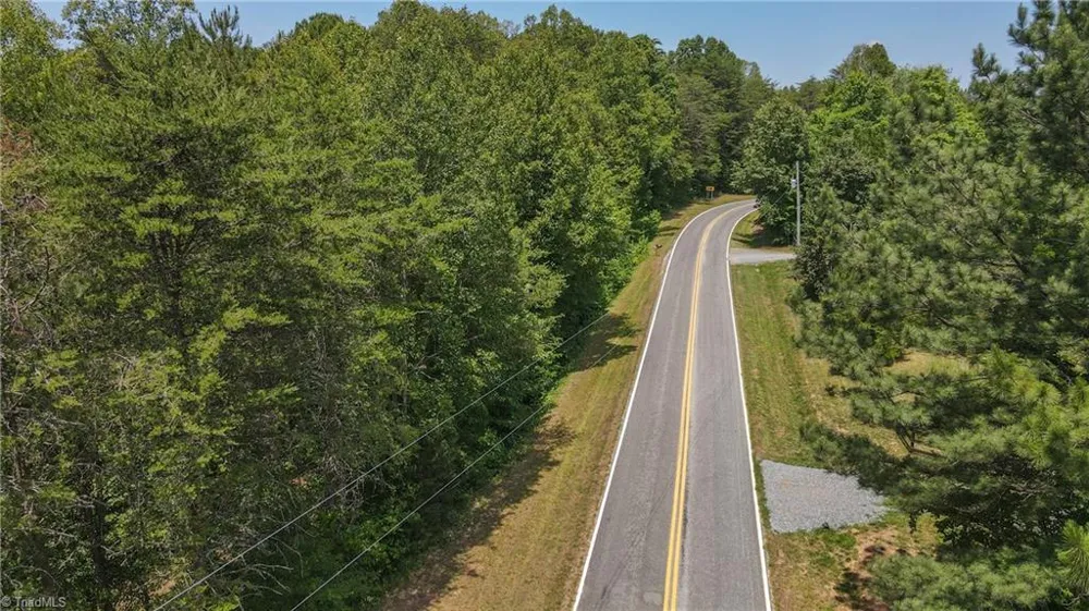 xx 31.85 +-ac Hampton Road Germanton, NC 27019