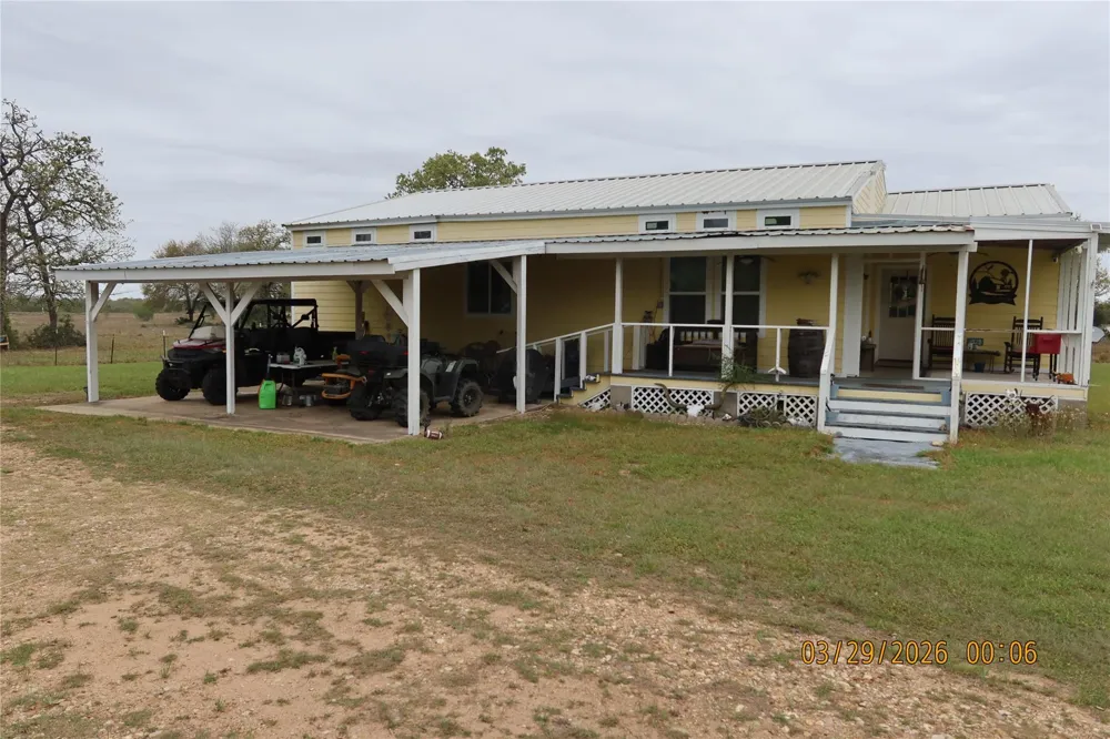 1028 Gun Rose Lane Columbus, TX 78934