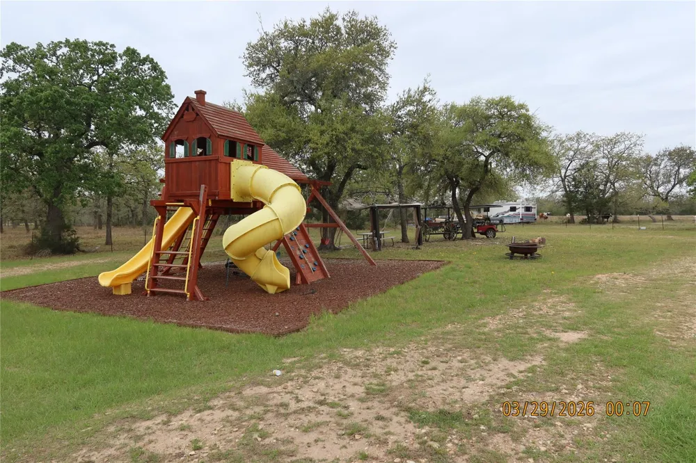 1028 Gun Rose Lane Columbus, TX 78934