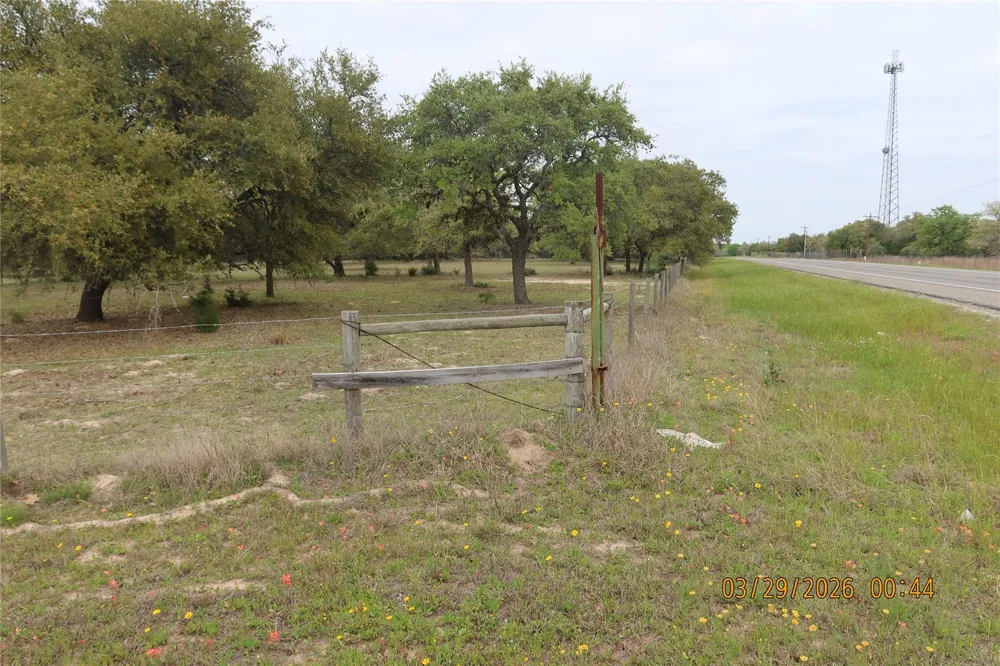 1028 Gun Rose Lane Columbus, TX 78934