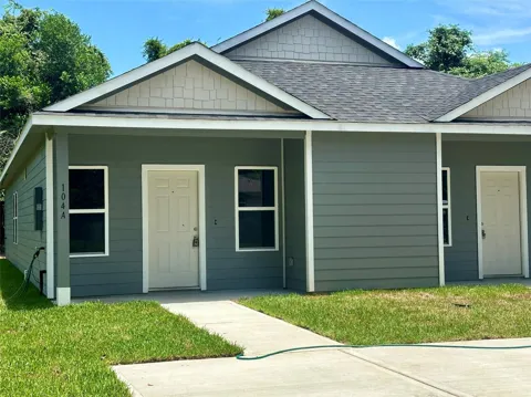 104 Turner Drive #A
