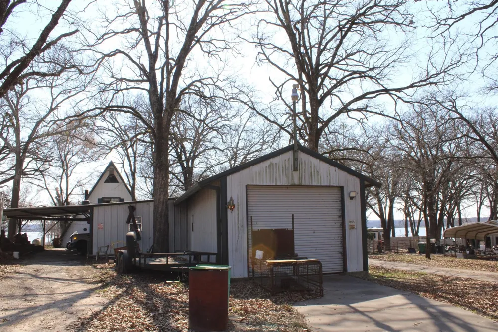 8087 Lakeview Drive Quinlan, TX 75474