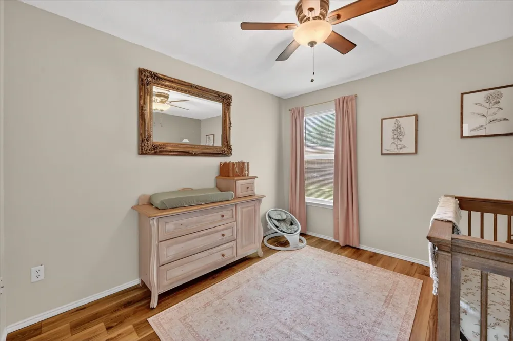 3208 Cliff Oaks Drive Corinth, TX 76210